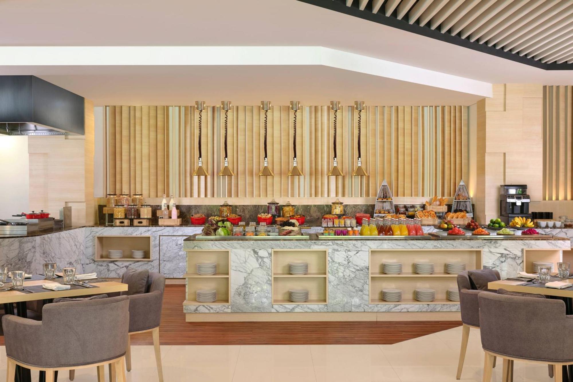 Fairfield By Marriott Bali Kuta Sunset Road Otel Dış mekan fotoğraf